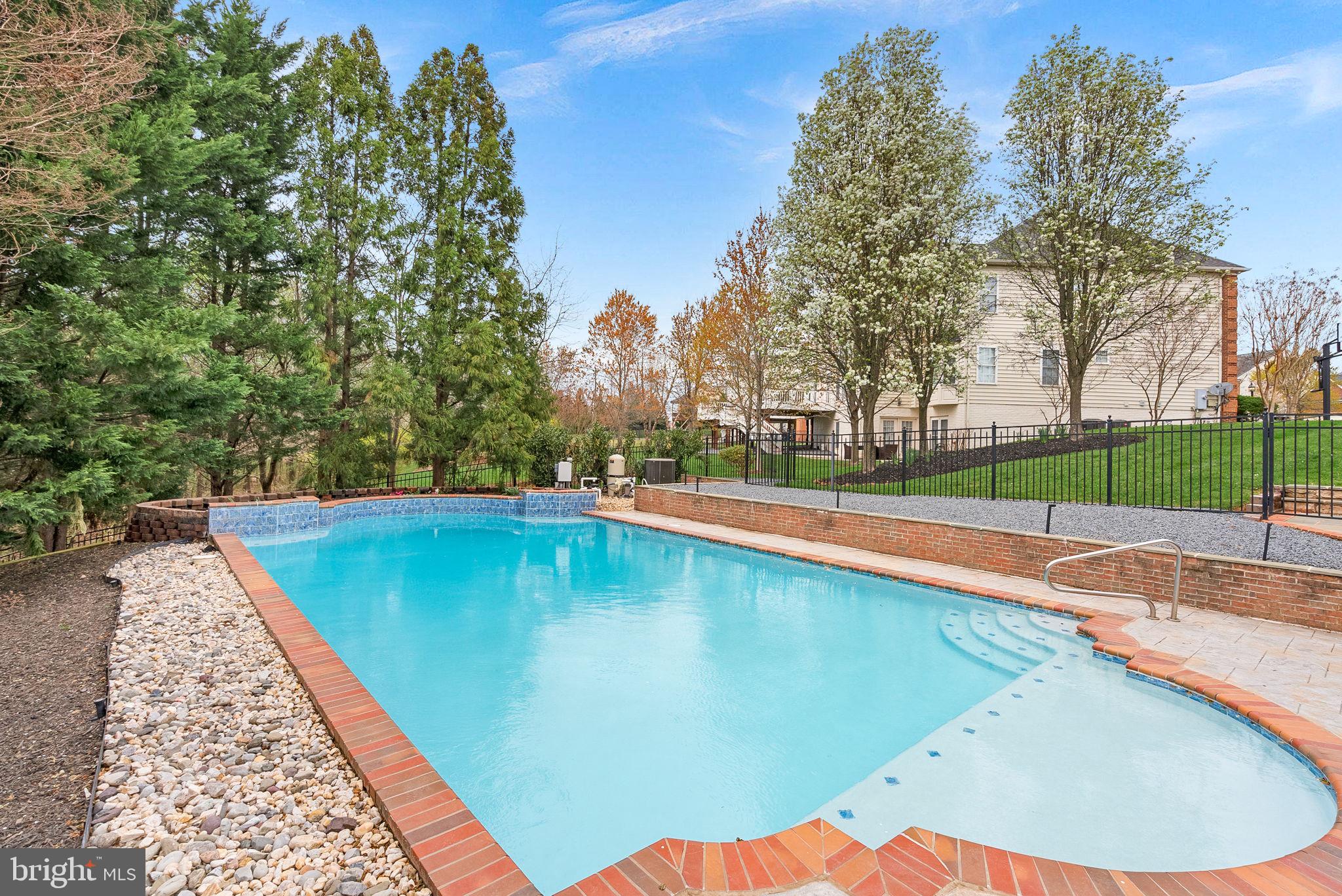 20713 Ashburn Valley Ct