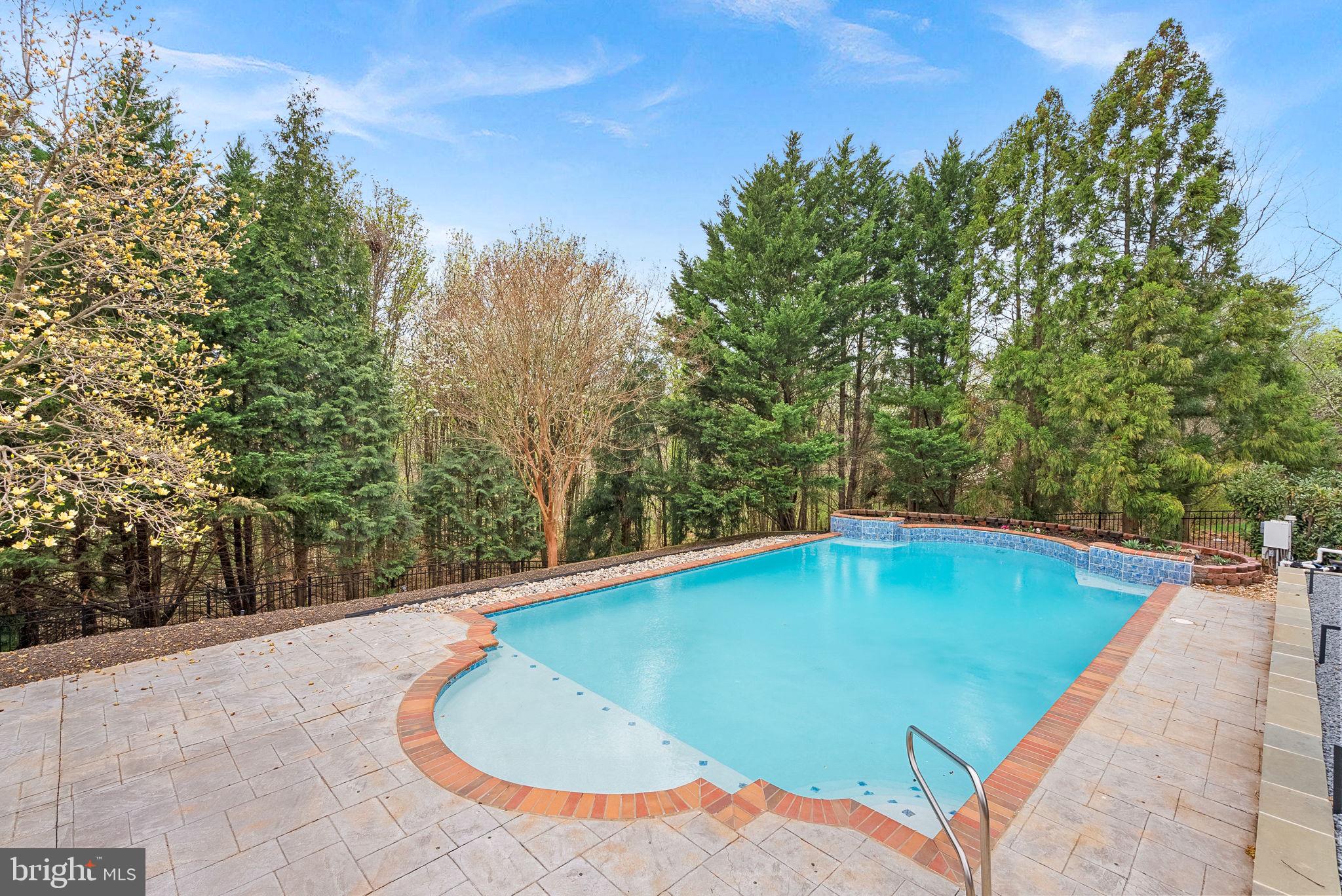20713 Ashburn Valley Ct