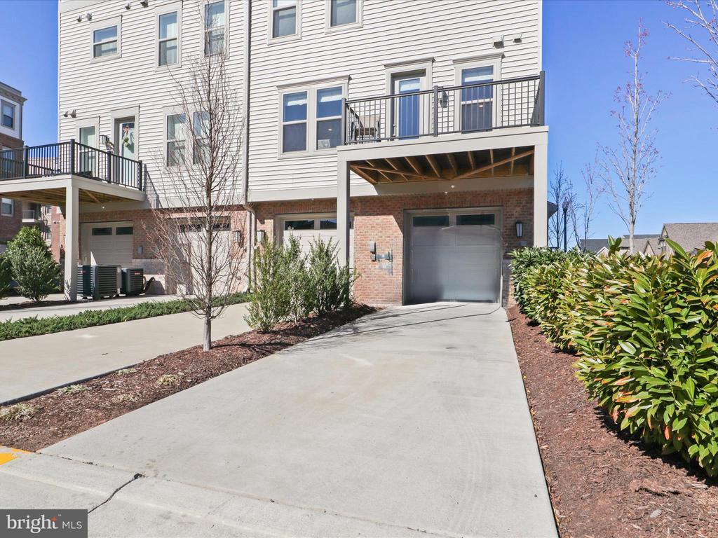 23606 Havelock Walk Ter
