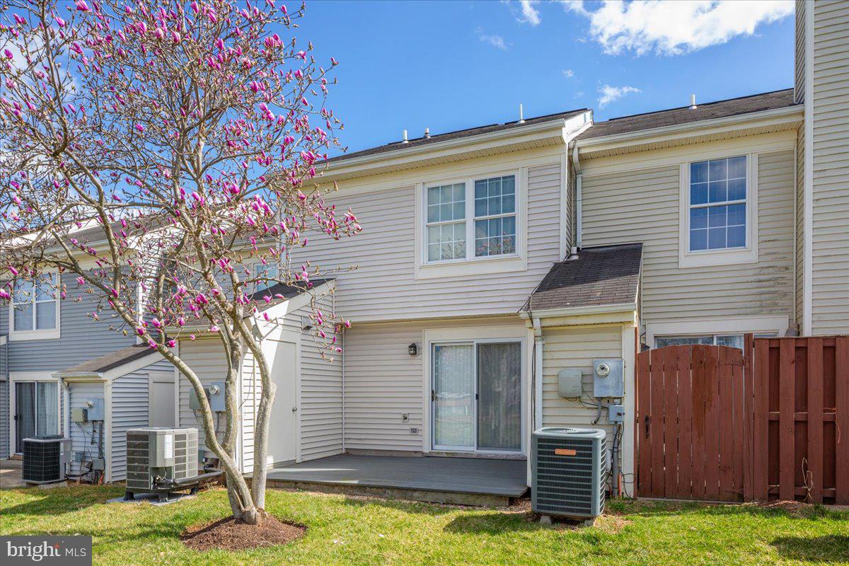 46712 Fielding Ter