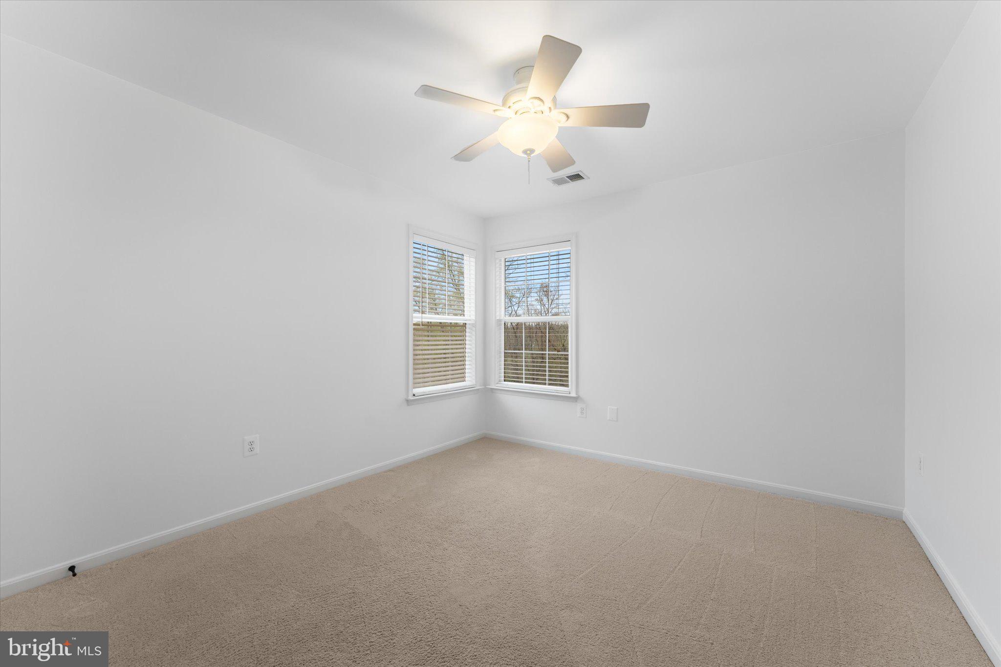 229 E Skyline Dr
