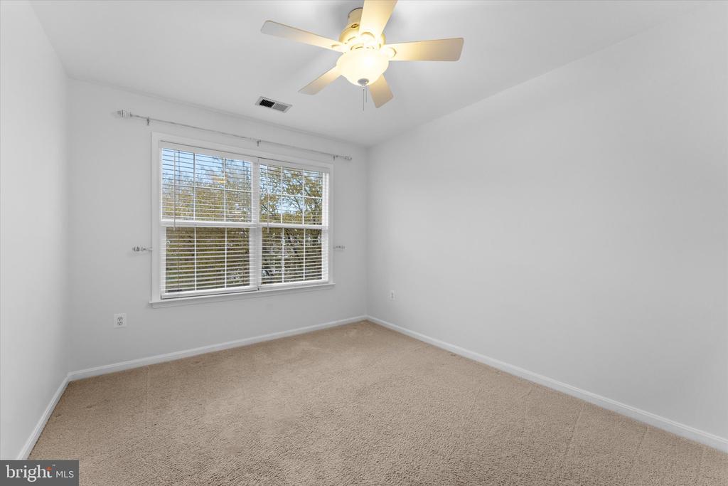229 E Skyline Dr