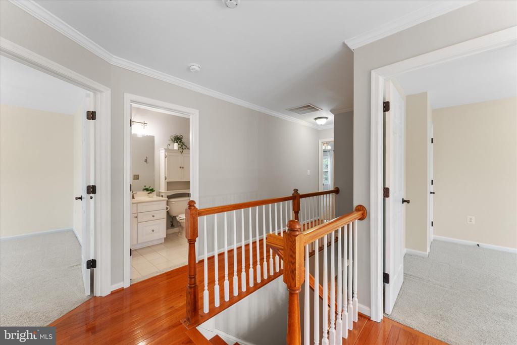 229 E Skyline Dr