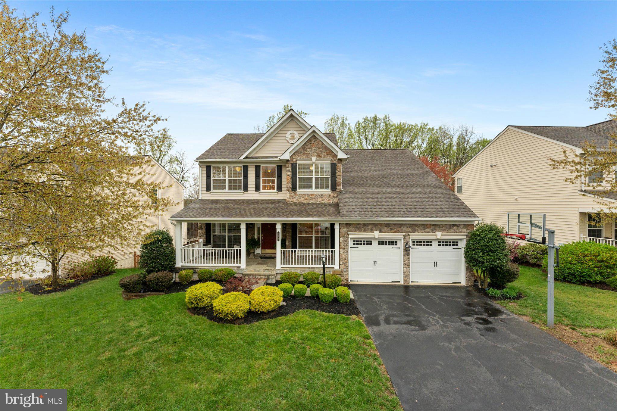 229 E Skyline Dr