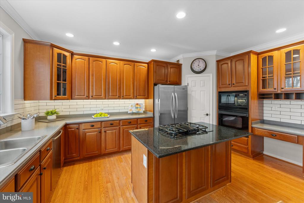 229 E Skyline Dr