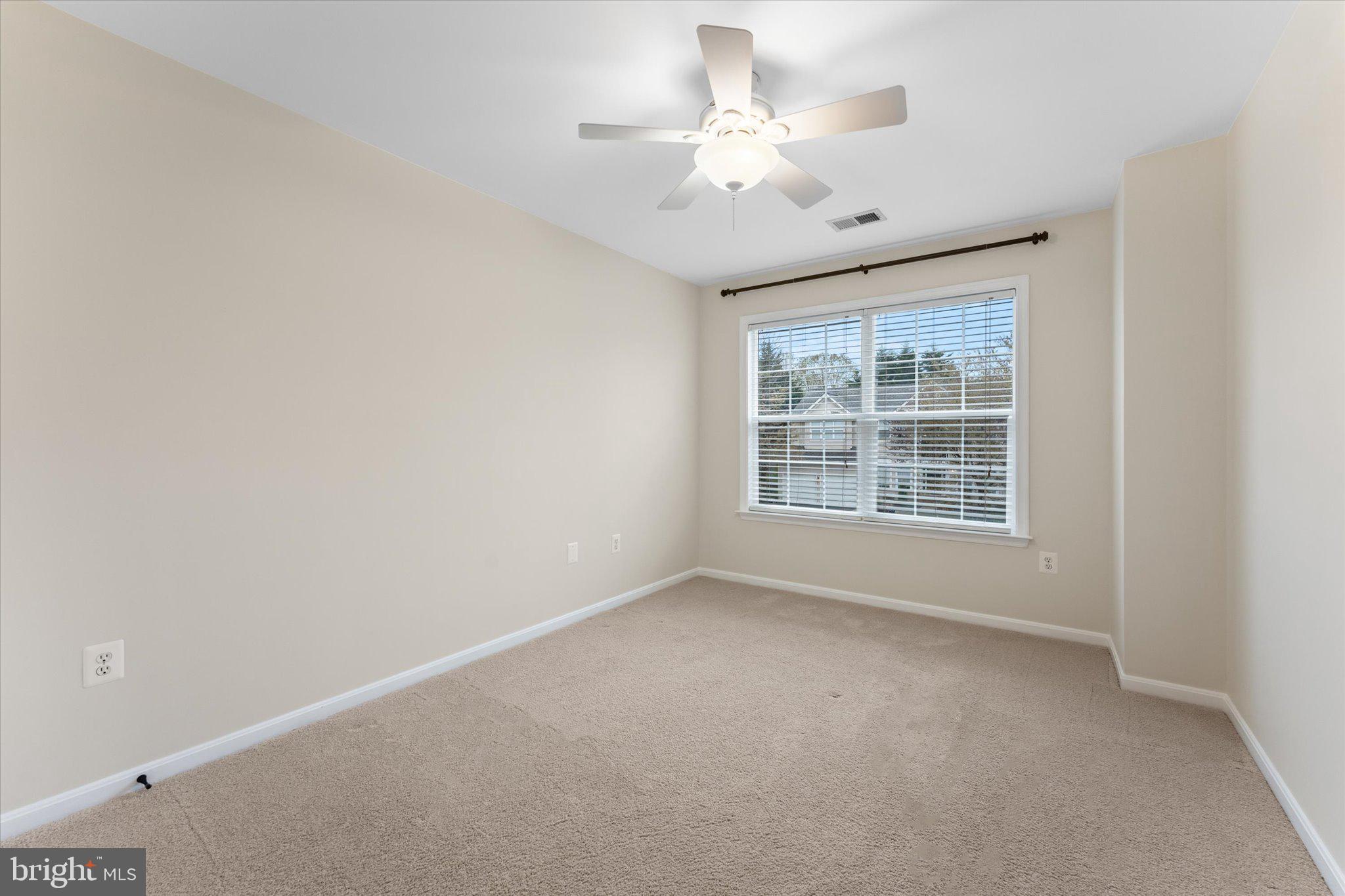229 E Skyline Dr
