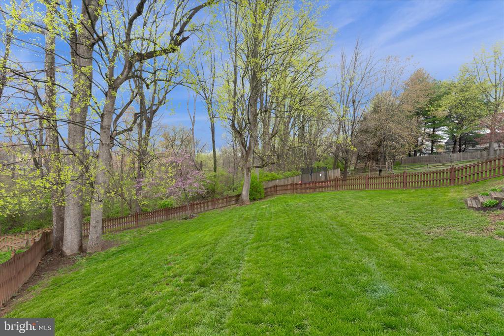 229 E Skyline Dr