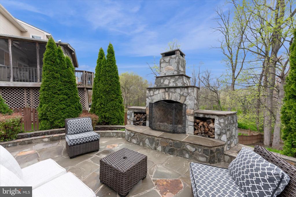 229 E Skyline Dr