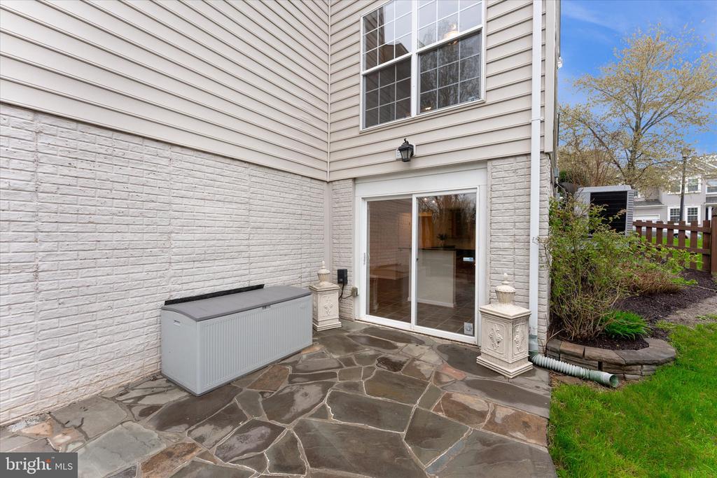 229 E Skyline Dr