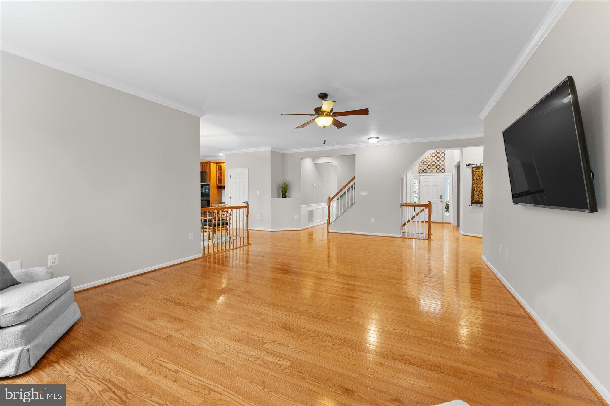 229 E Skyline Dr