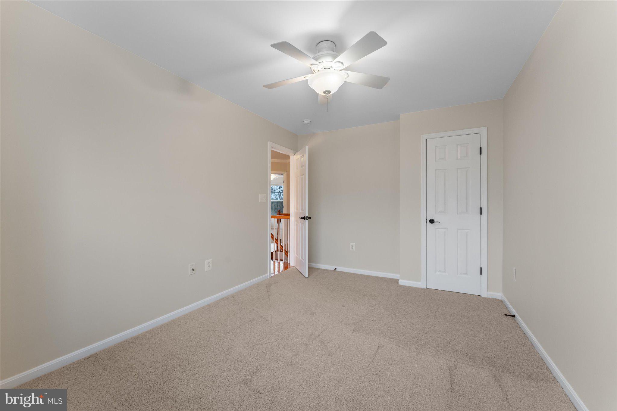 229 E Skyline Dr