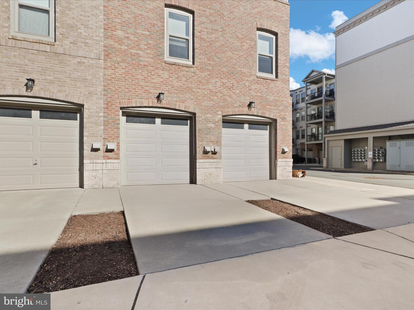 23631 Havelock Walk Ter #220