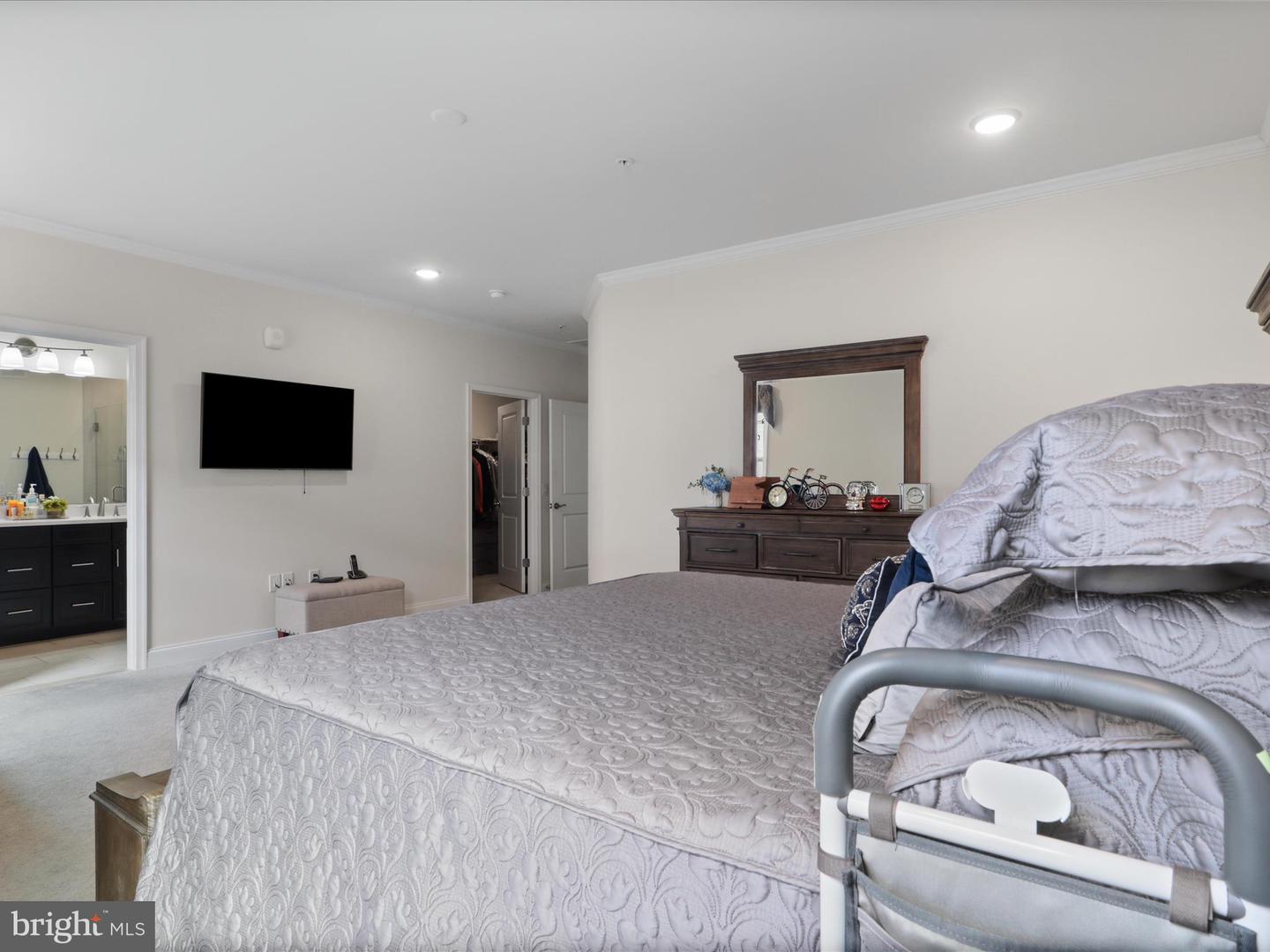 23631 Havelock Walk Ter #220