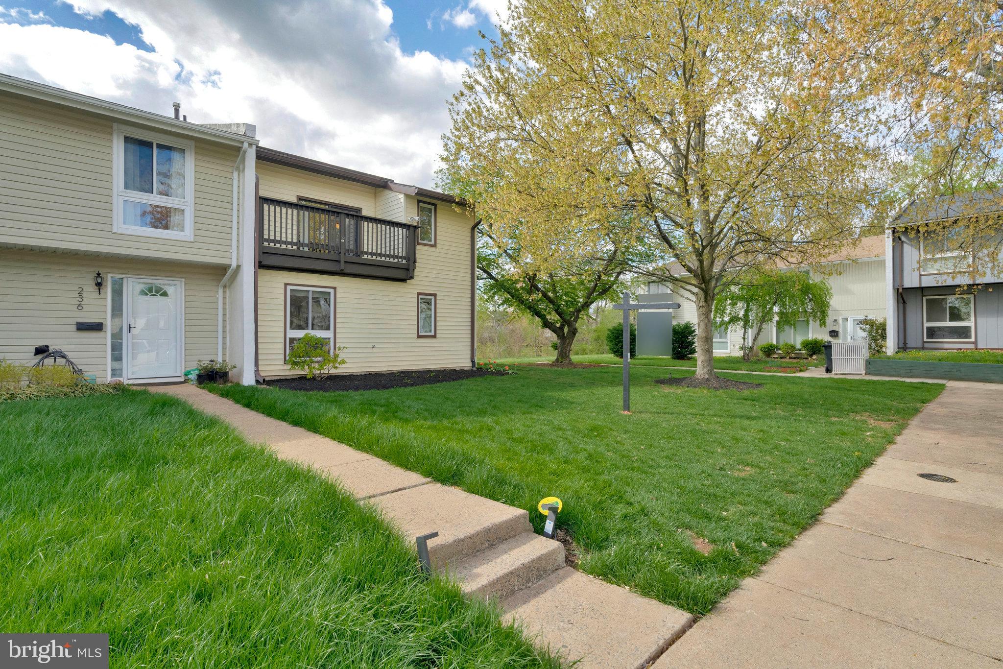 238 Greenfield Ct
