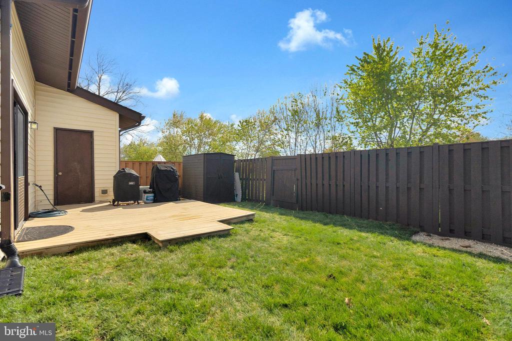 238 Greenfield Ct