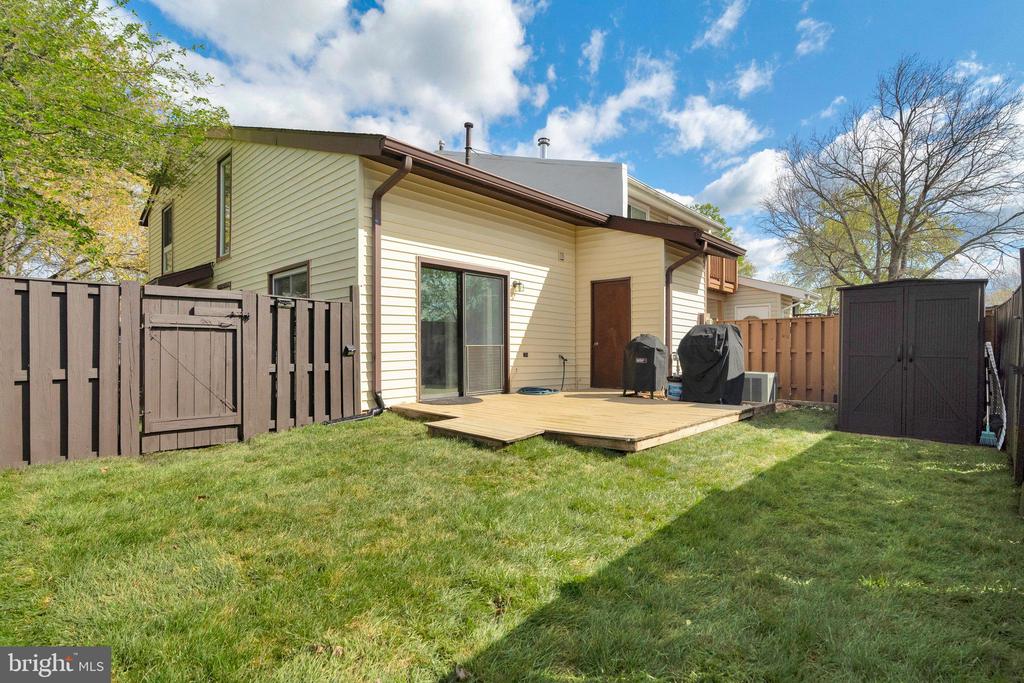 238 Greenfield Ct