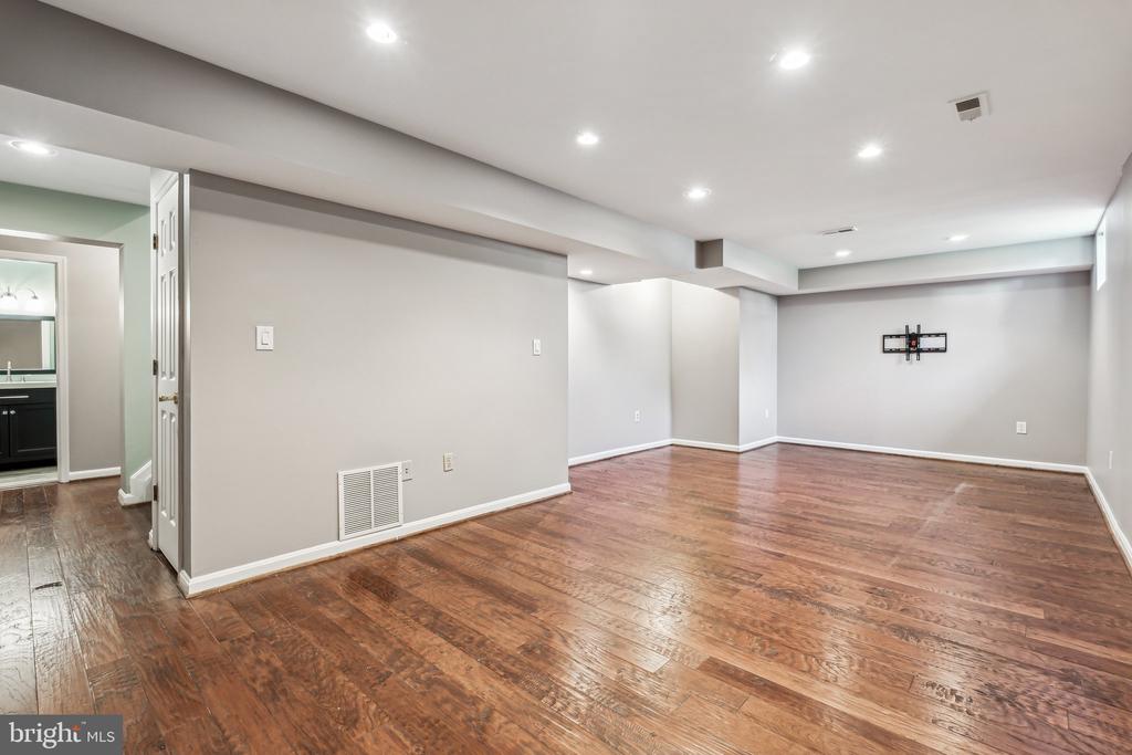 21224 Sweet Grass Way