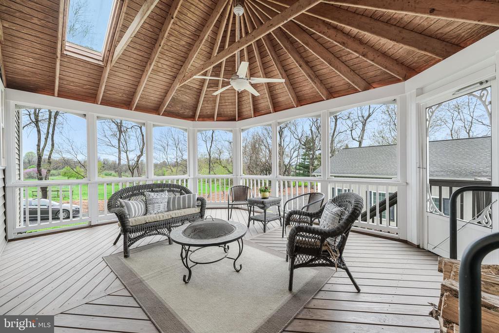13662 Old Springhouse Ct