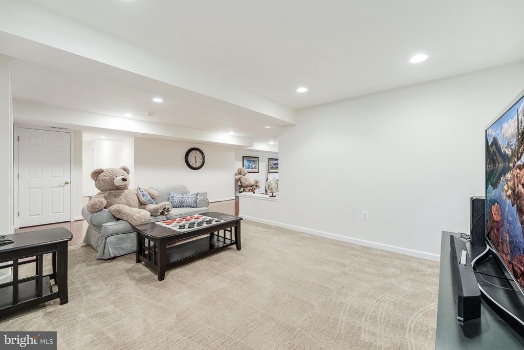 13662 Old Springhouse Ct