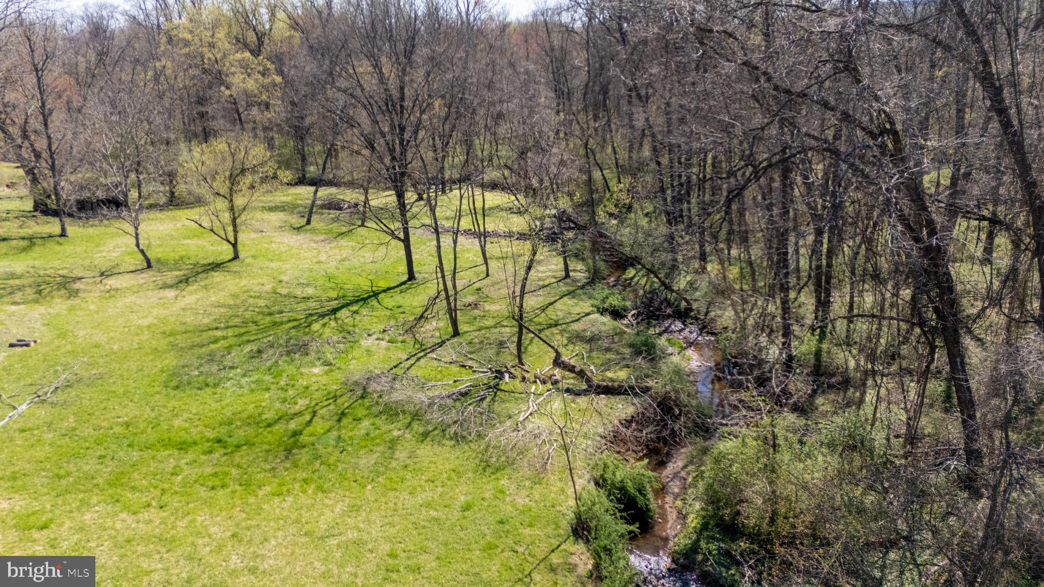 37275 Charles Town