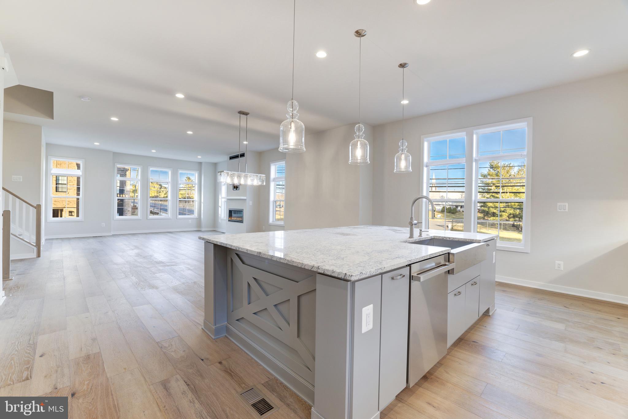 43920 LUDWELL FARM SQ