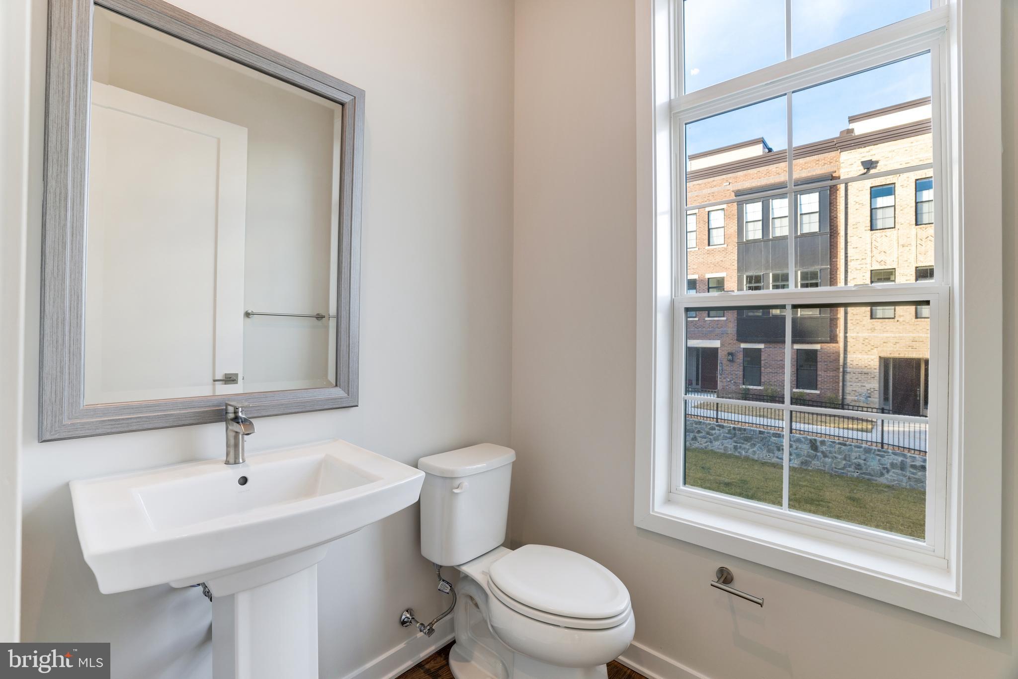 43920 LUDWELL FARM SQ
