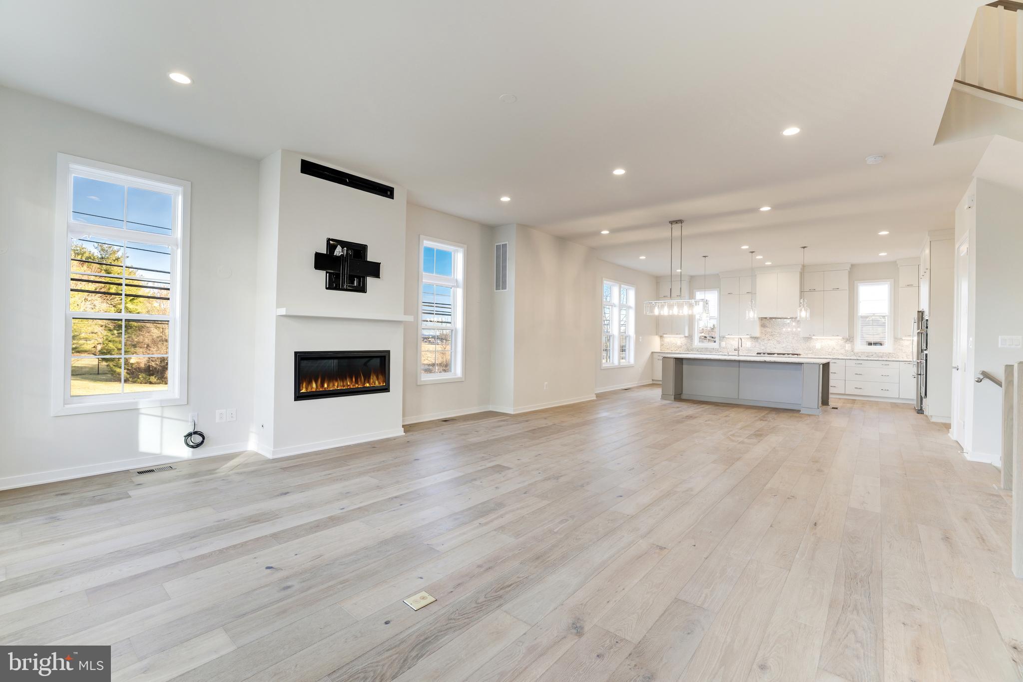 43920 LUDWELL FARM SQ