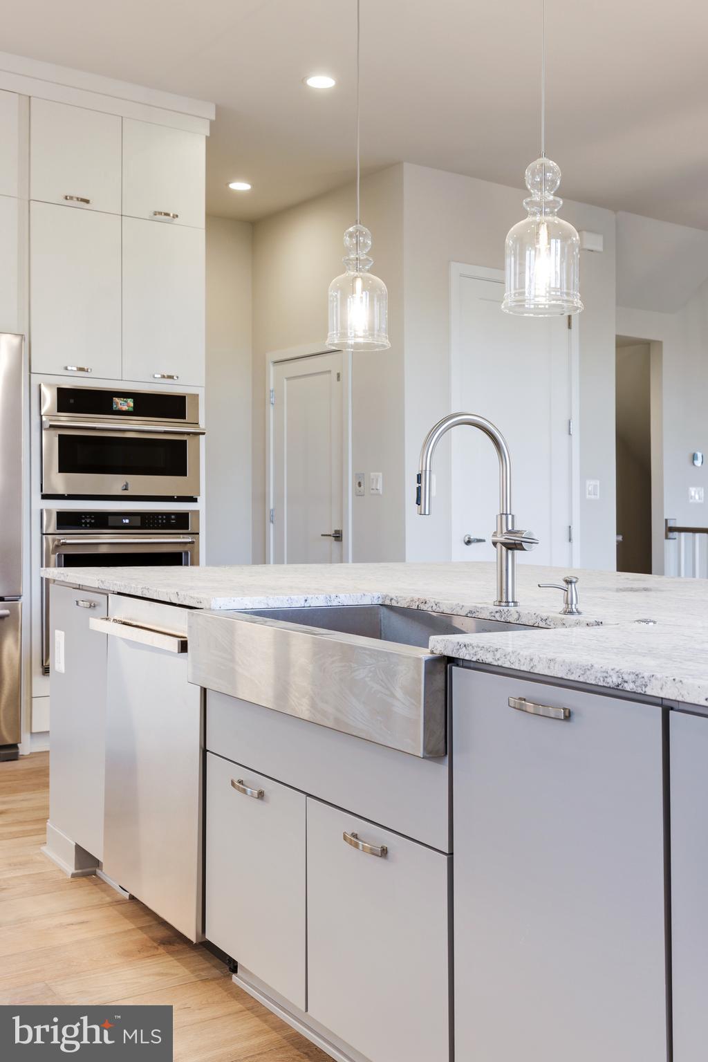43920 LUDWELL FARM SQ