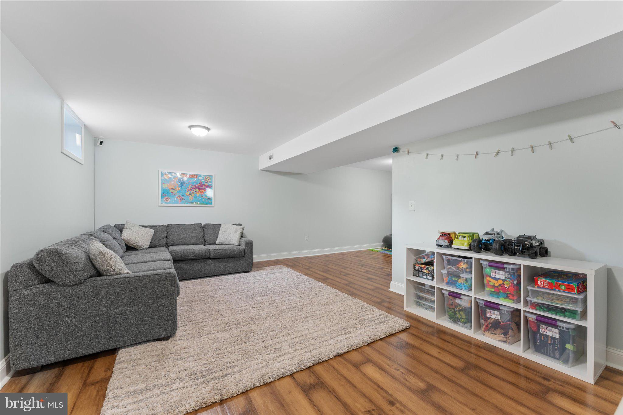 1248 Barksdale Dr NE