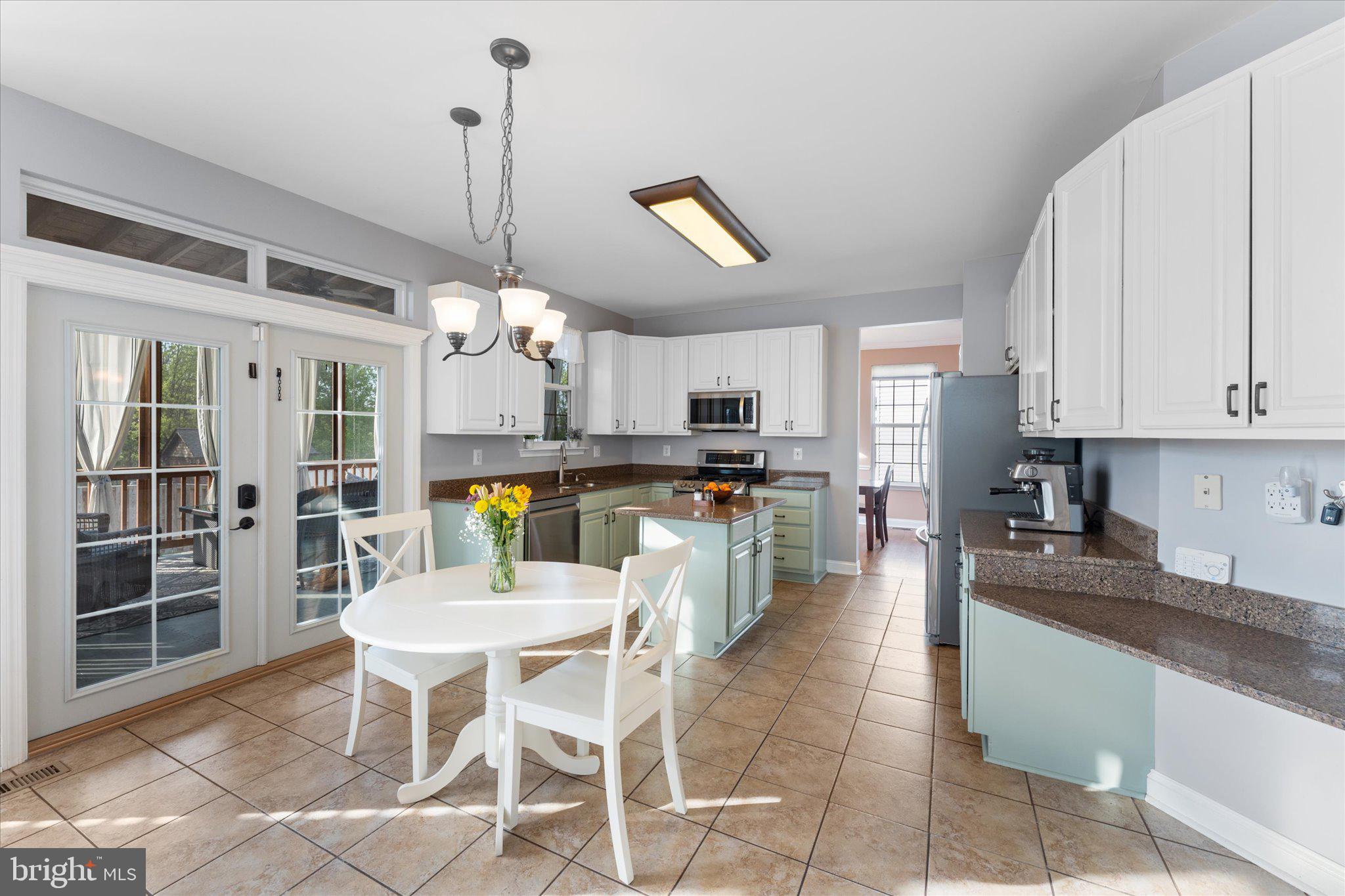 1248 Barksdale Dr NE