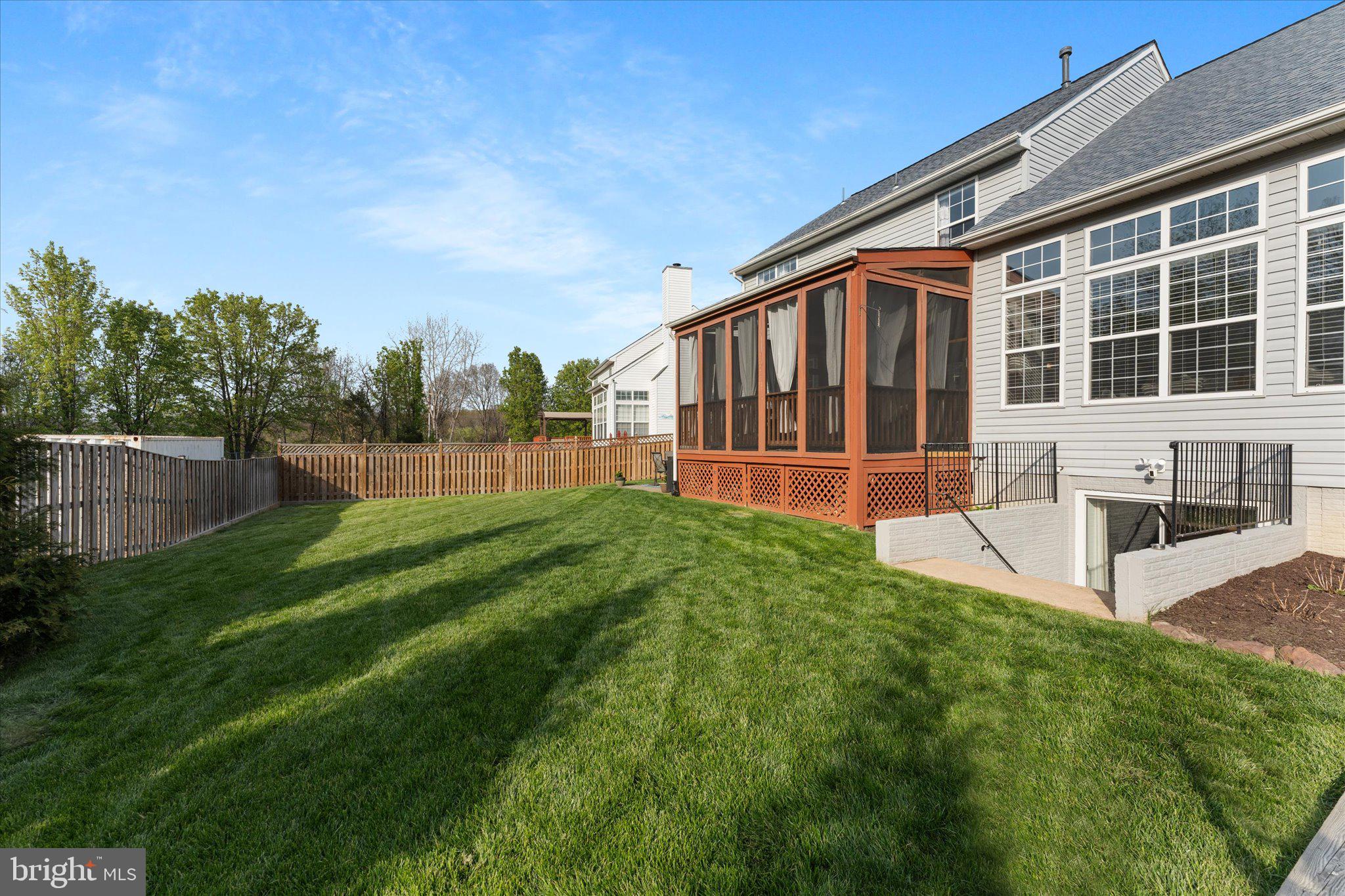 1248 Barksdale Dr NE