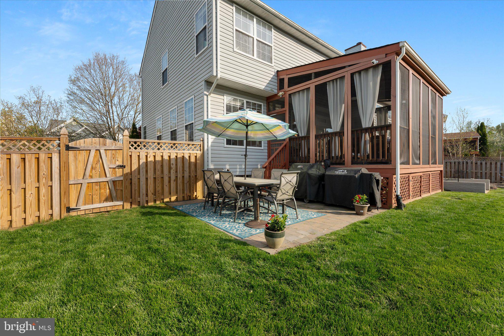 1248 Barksdale Dr NE