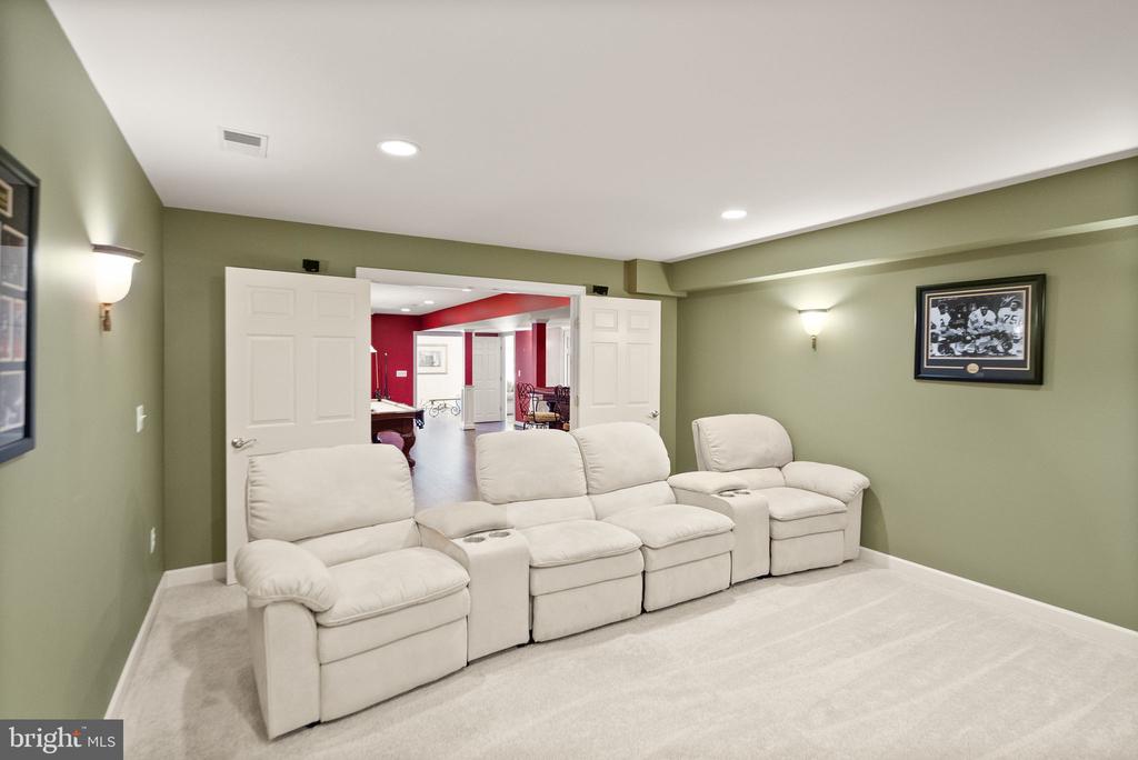 43005 Running Ridge Way