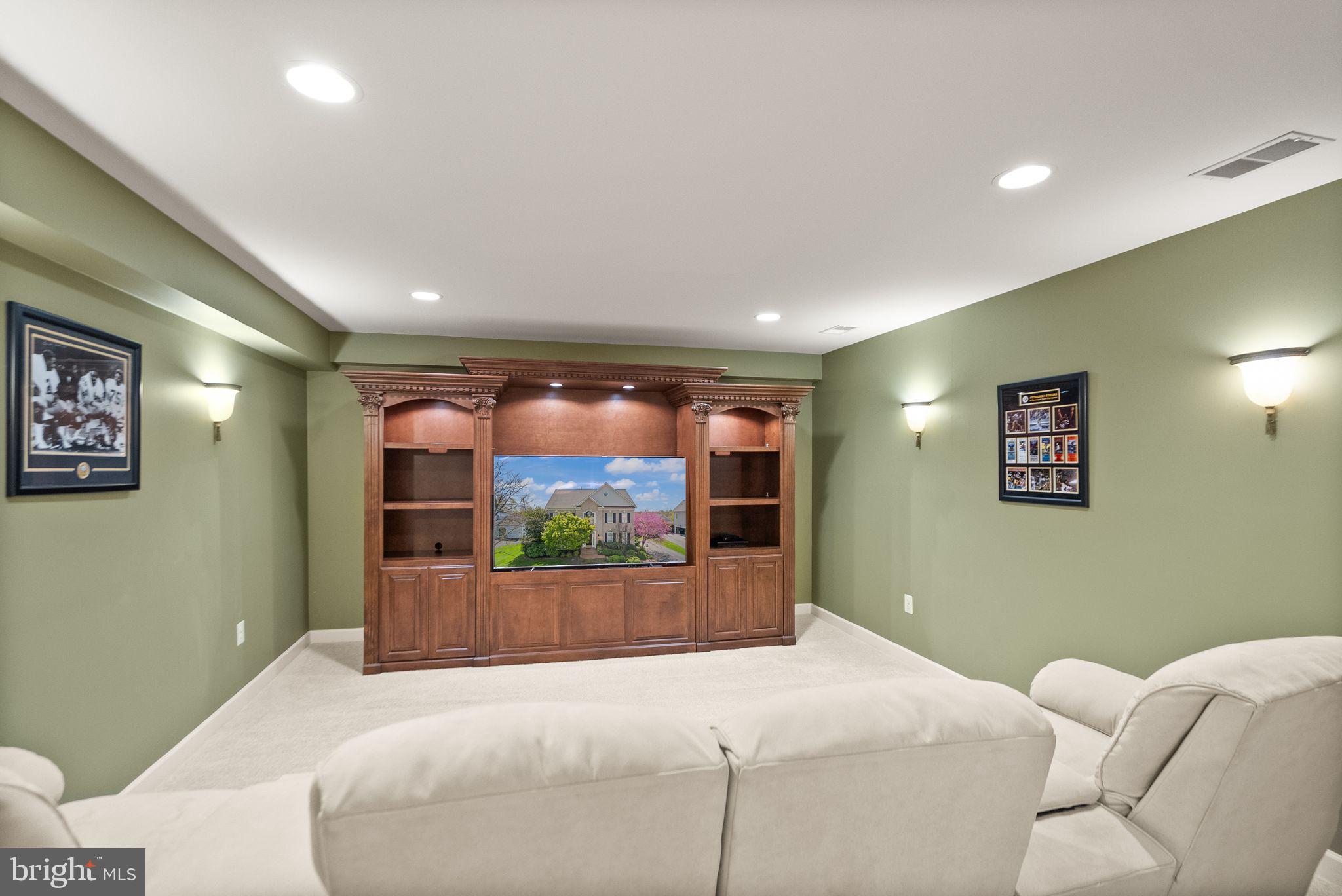 43005 Running Ridge Way