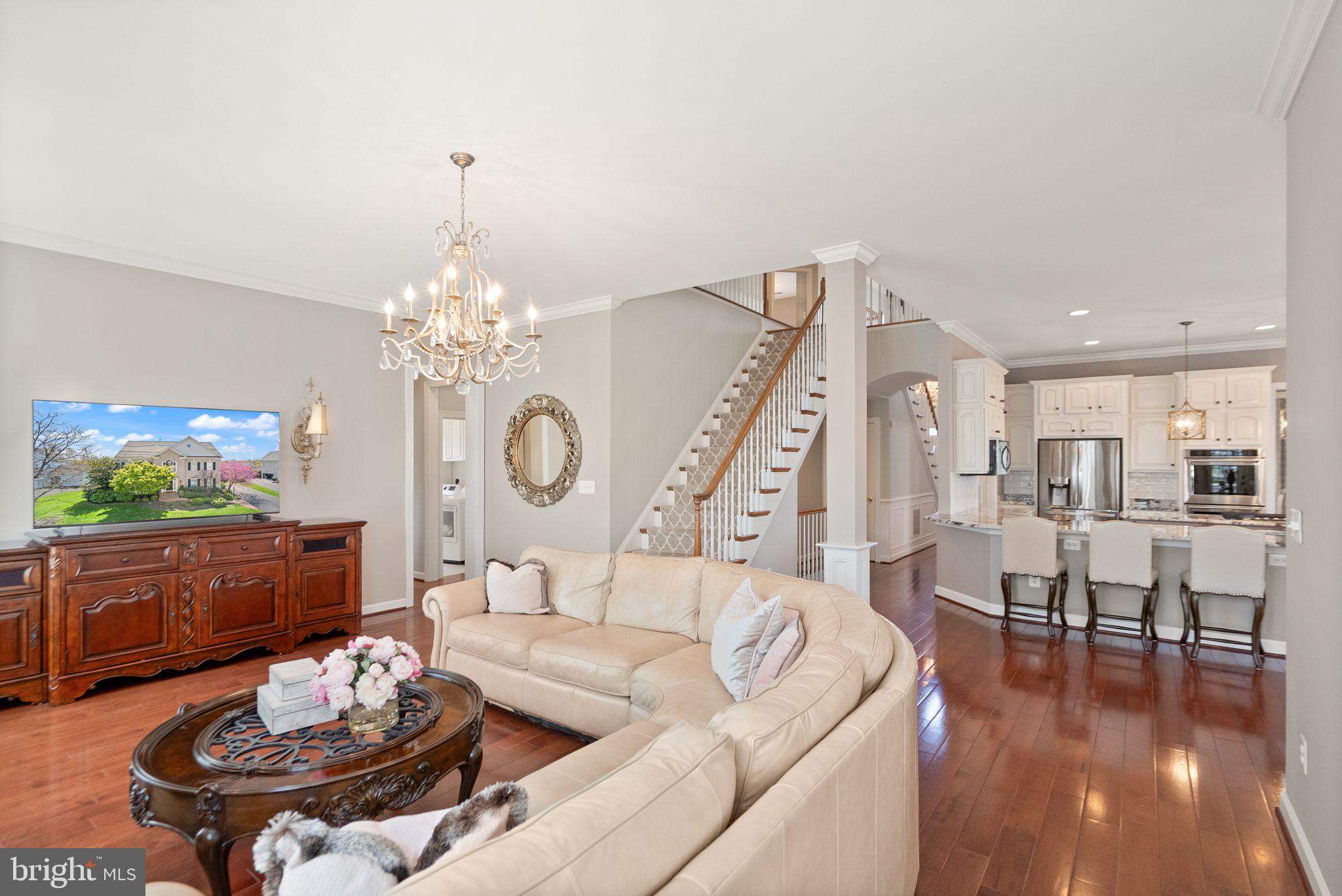43005 Running Ridge Way