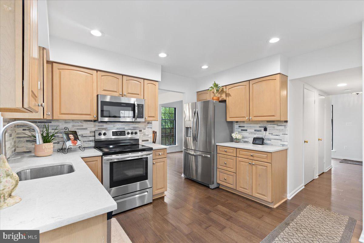 3 Newland Ct