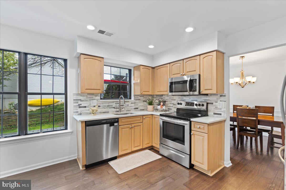 3 Newland Ct