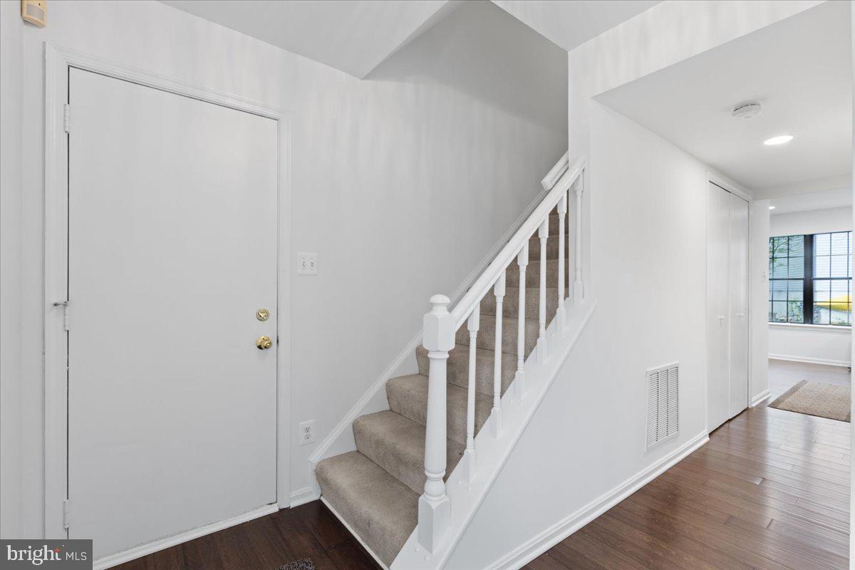 3 Newland Ct
