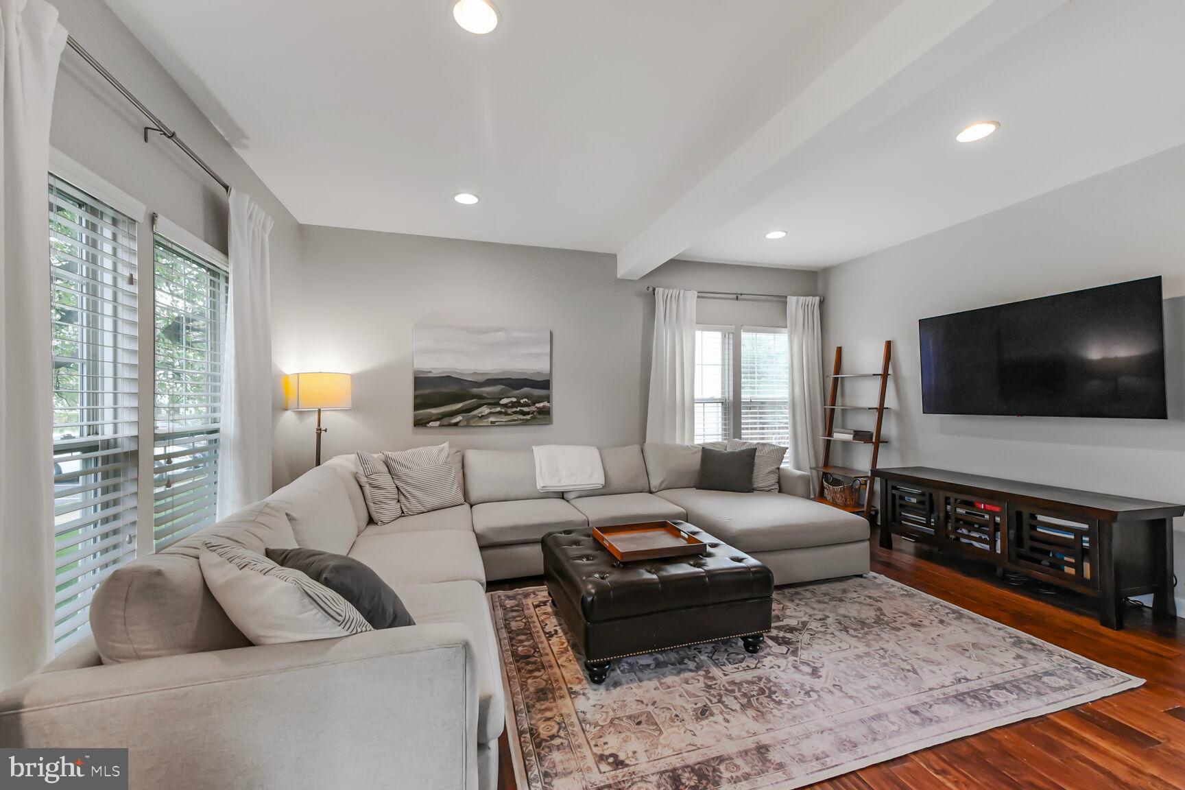 43311 Chokeberry Sq