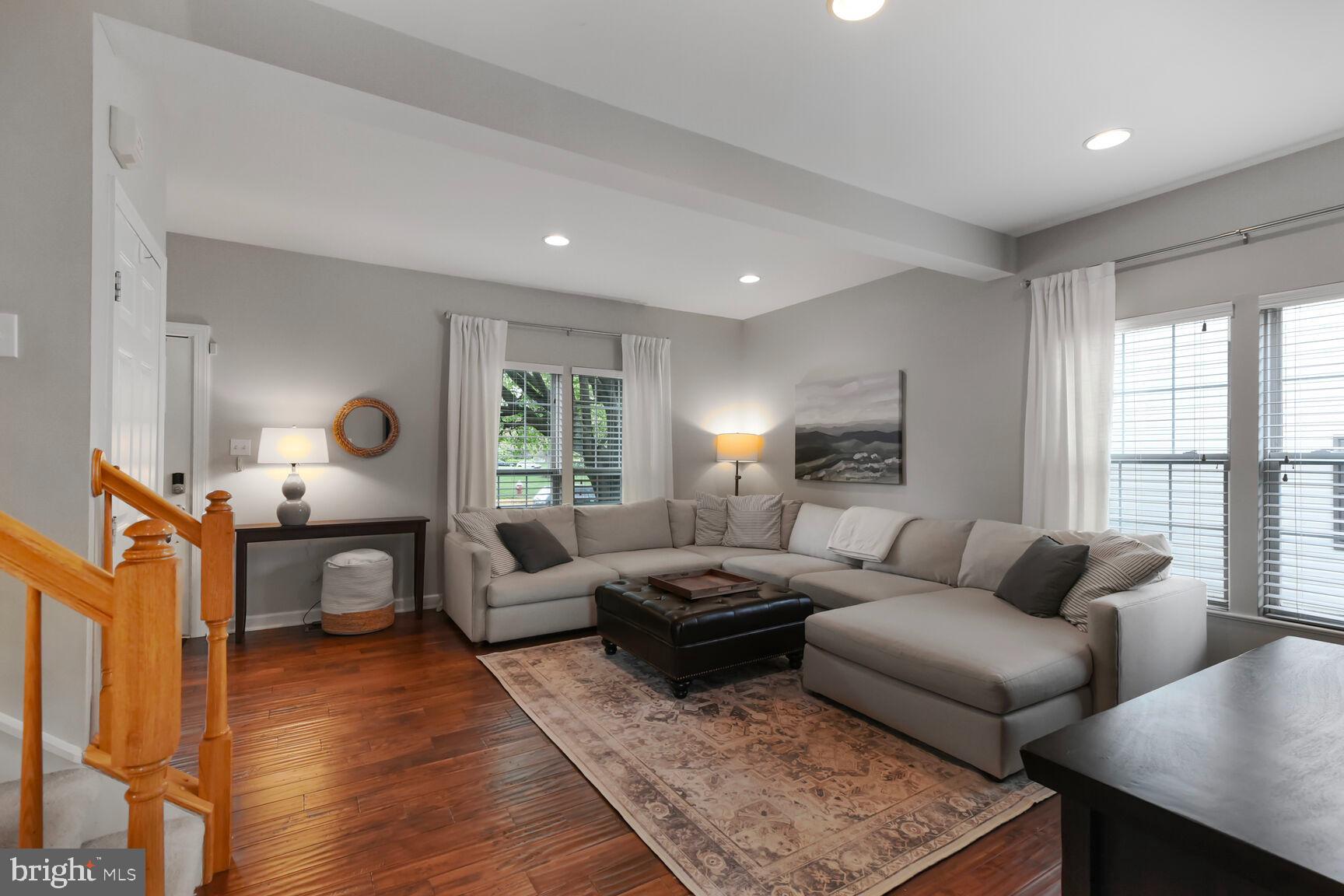 43311 Chokeberry Sq