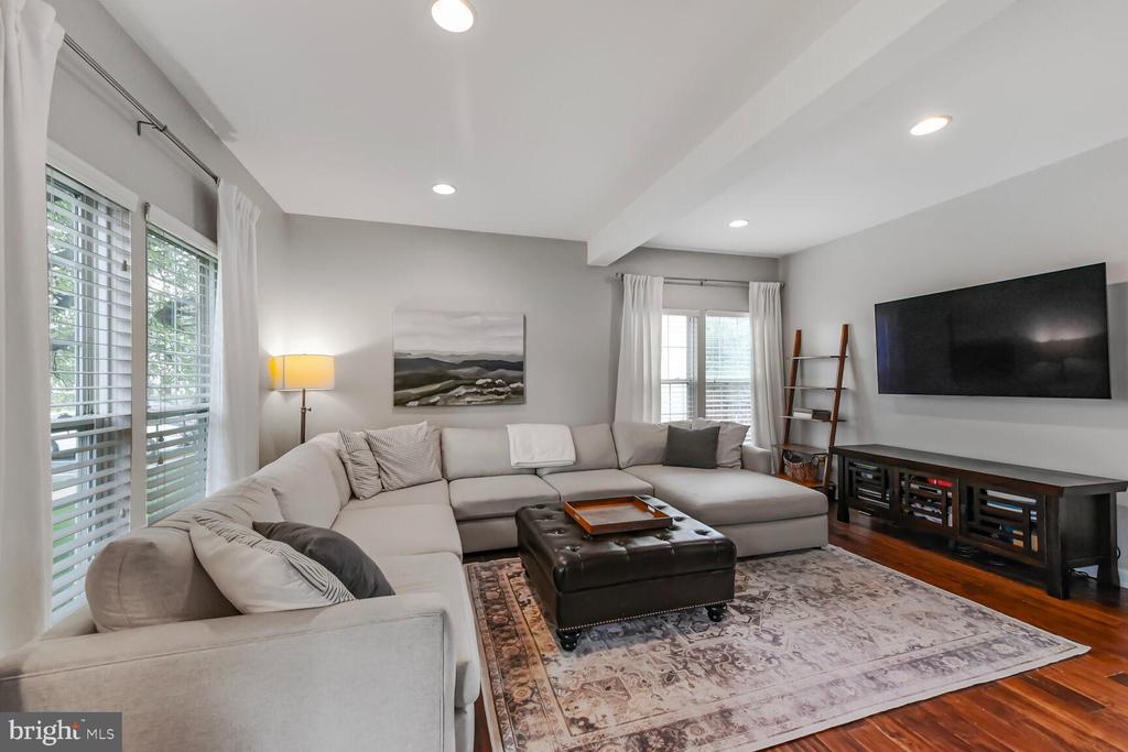 43311 Chokeberry Sq