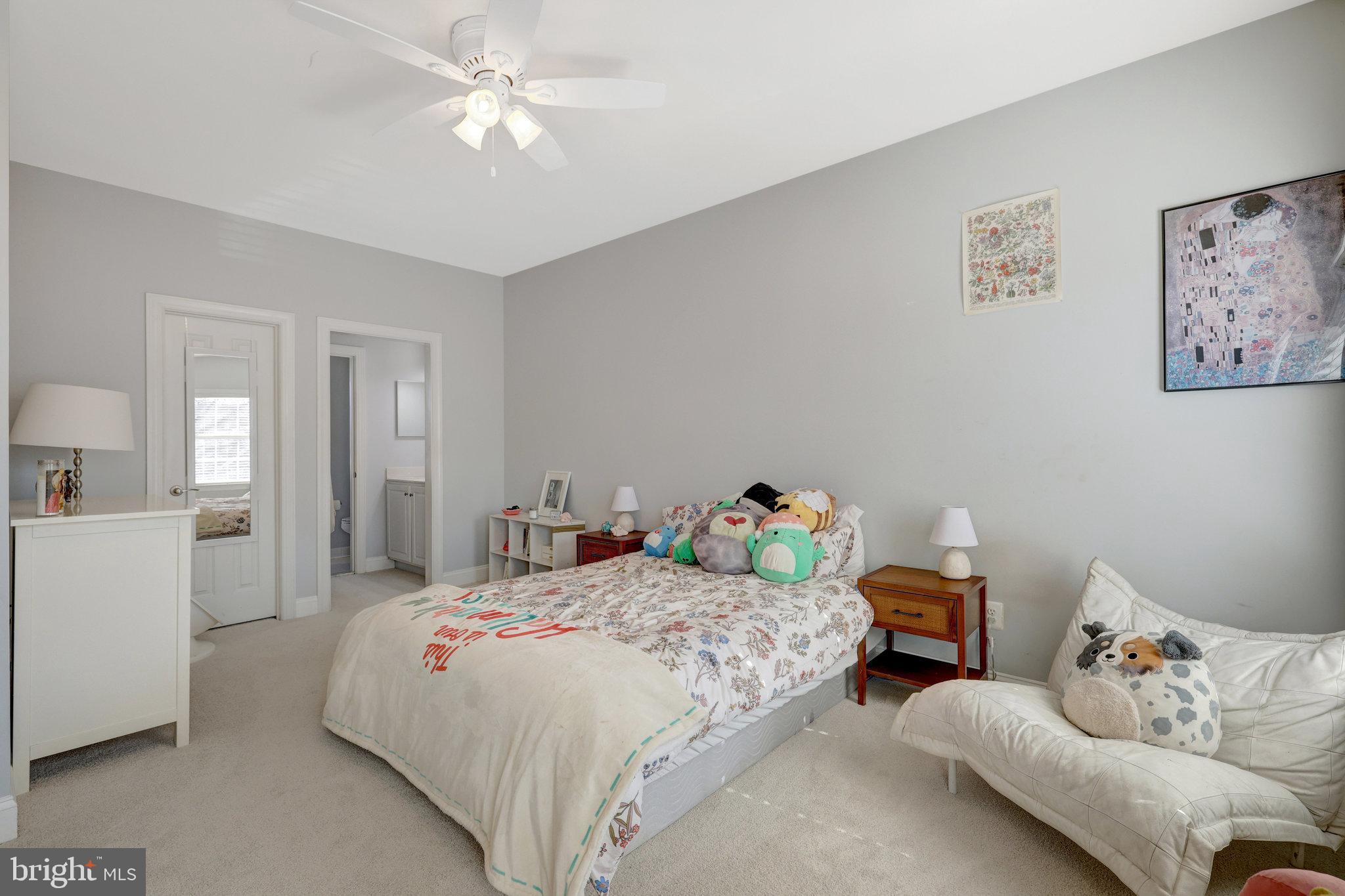 44136 Riverpoint Dr