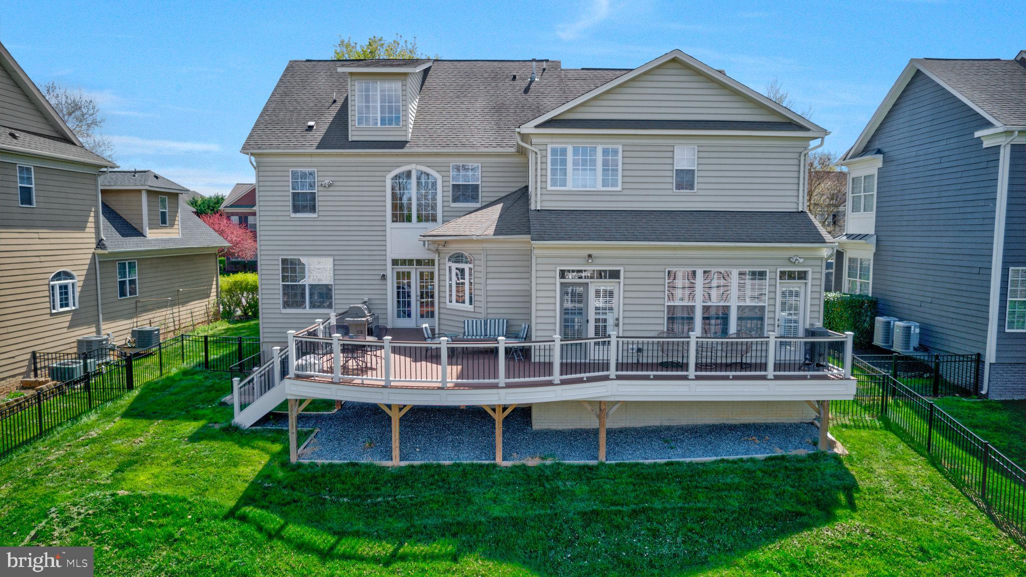 44136 Riverpoint Dr