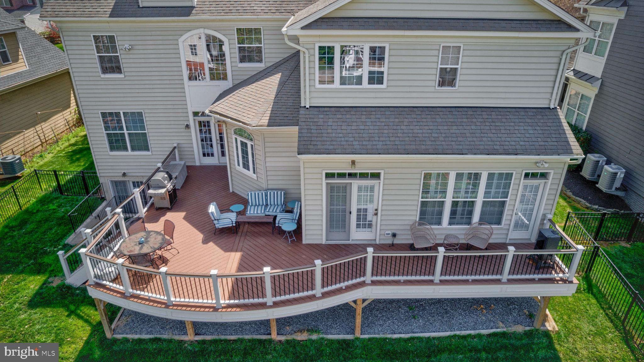 44136 Riverpoint Dr