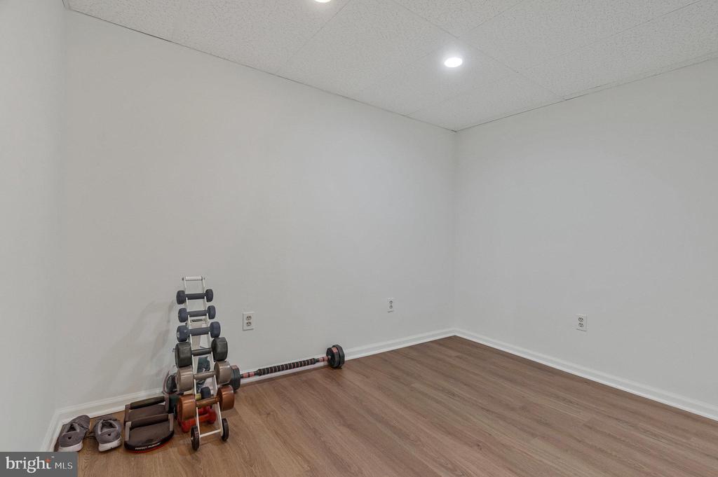 36 Ferguson Ct
