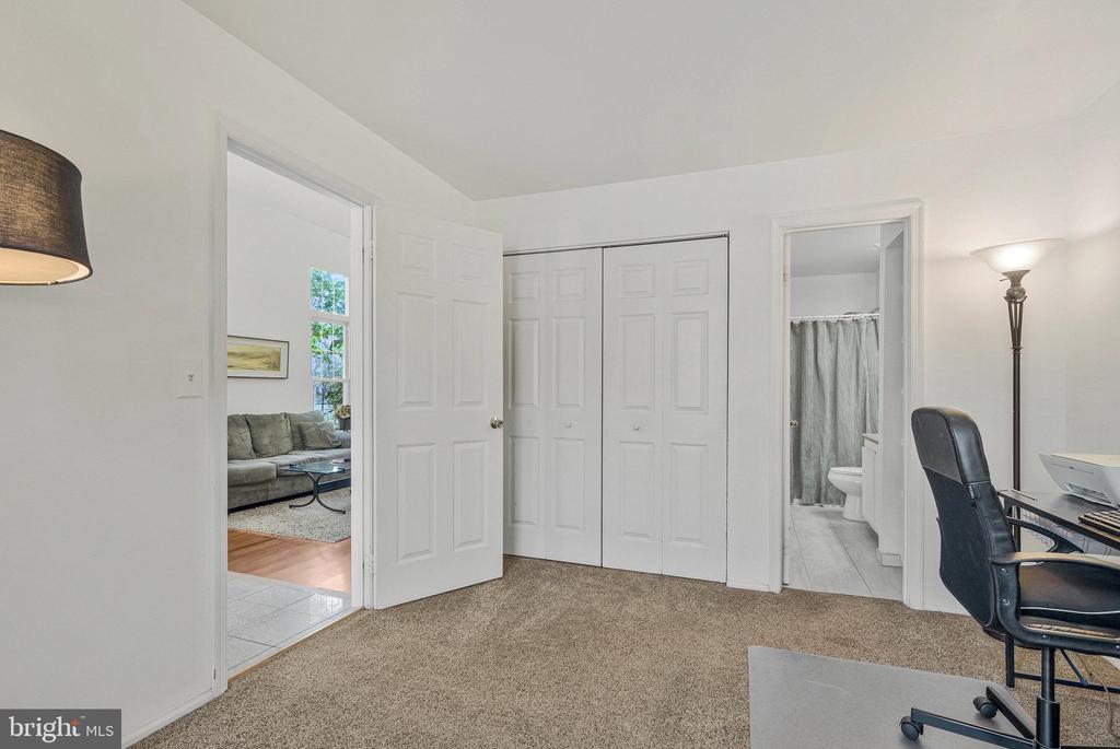 36 Ferguson Ct