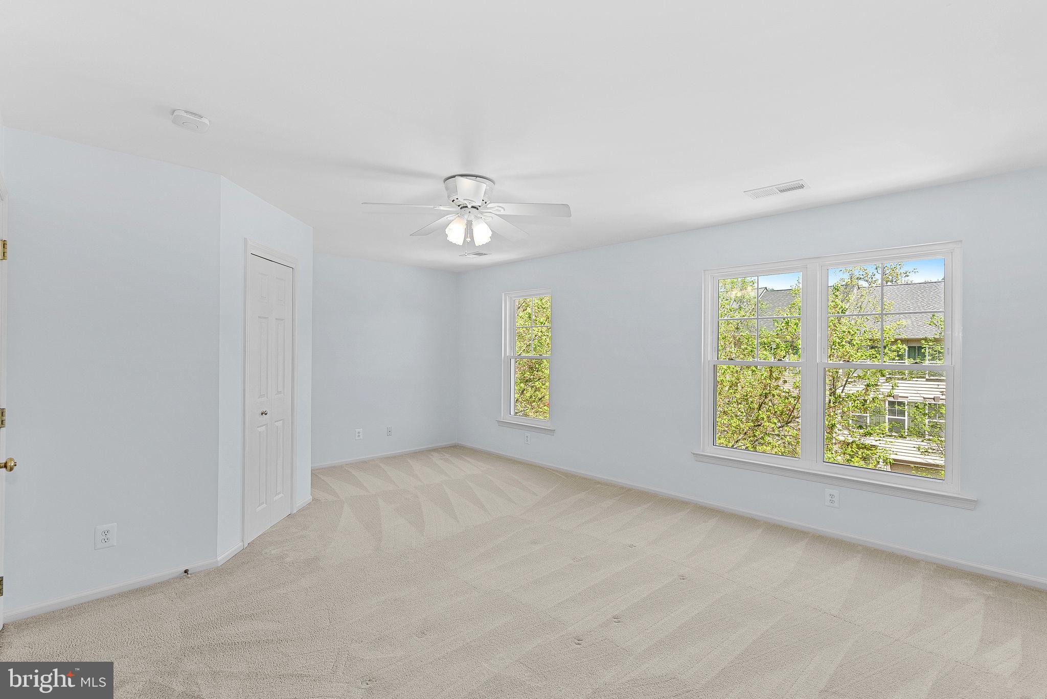 43139 Huntsman Sq