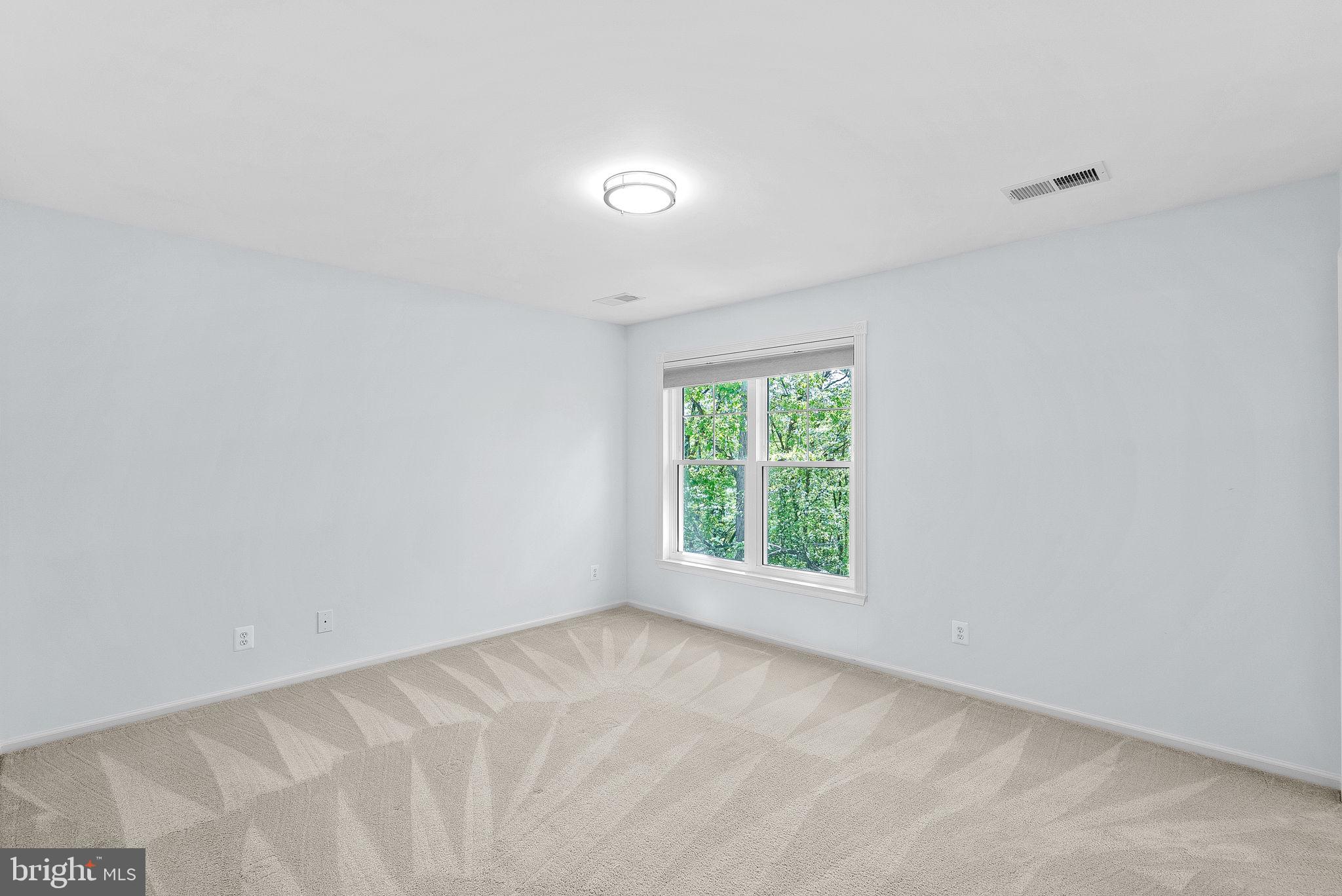 43139 Huntsman Sq