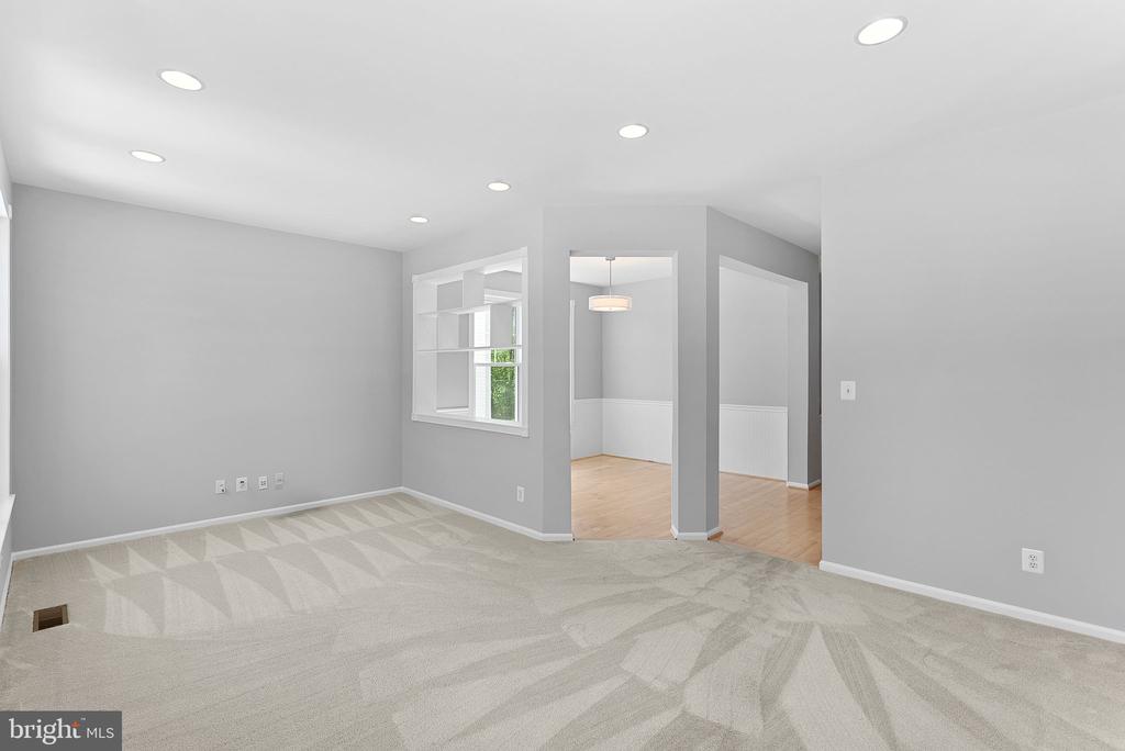 43139 Huntsman Sq