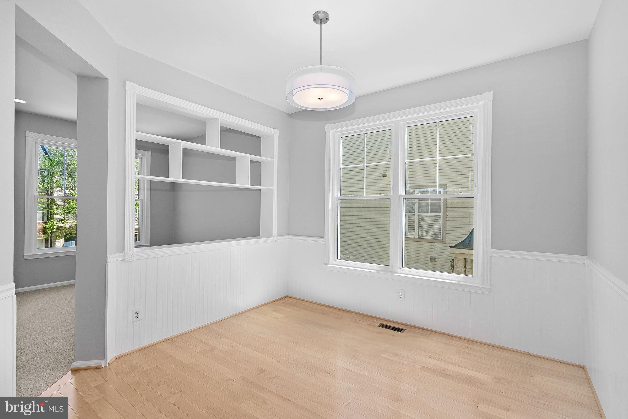 43139 Huntsman Sq
